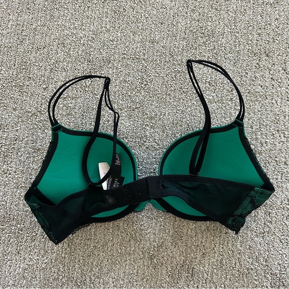 Victoria's Secret Green and Black Very Sexy Plunge Bra 32C - Picture 3 of 7